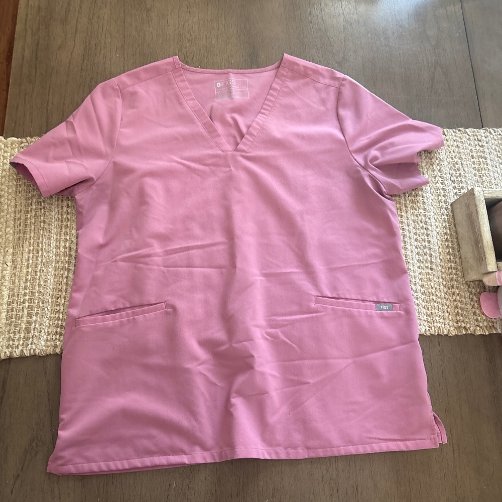 Figs Women's V-Neck Medical Scrub Top — Pink